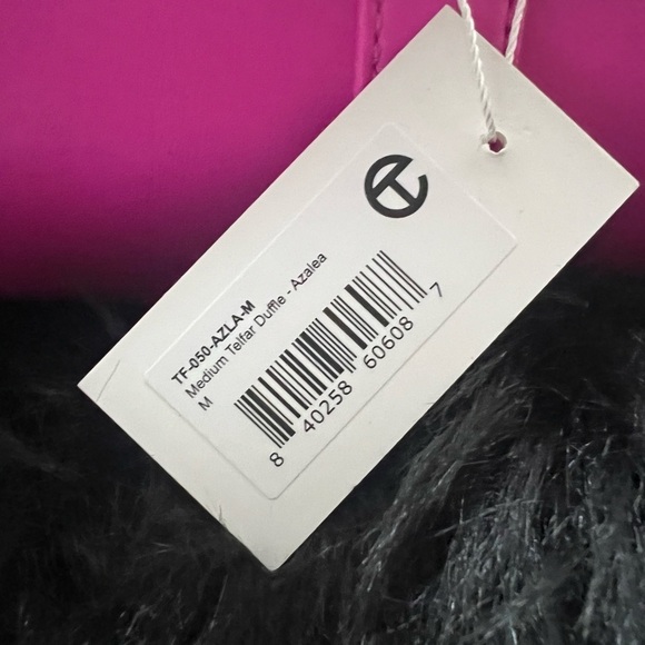 Medium azalea Telfar duffle - Picture 5 of 15